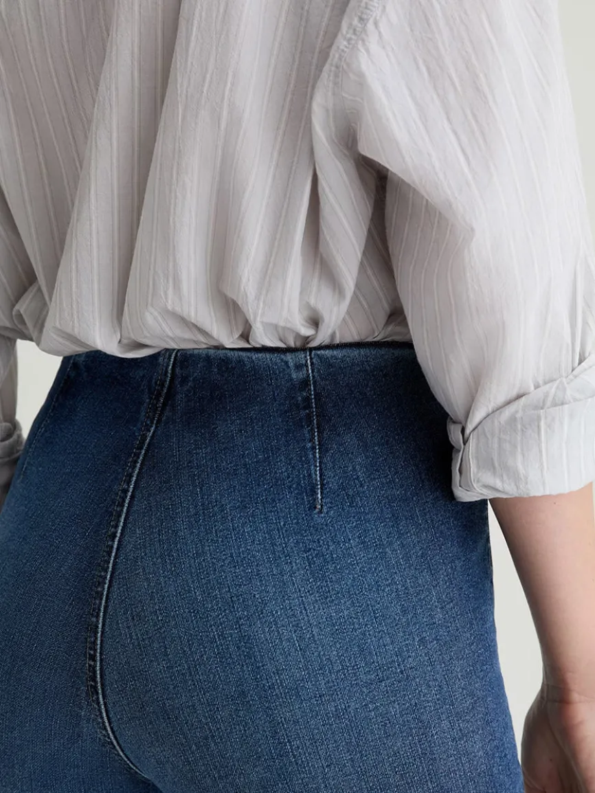 AG Jeans Farrah Pull On Mid-Rise Boot Crop in Moonlight