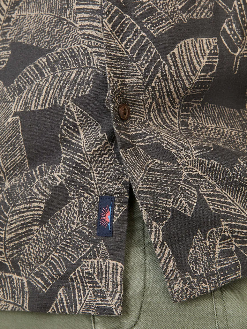 Faherty Brand Short-Sleeve Breeze Camp Shirt in Graphite Rainforest