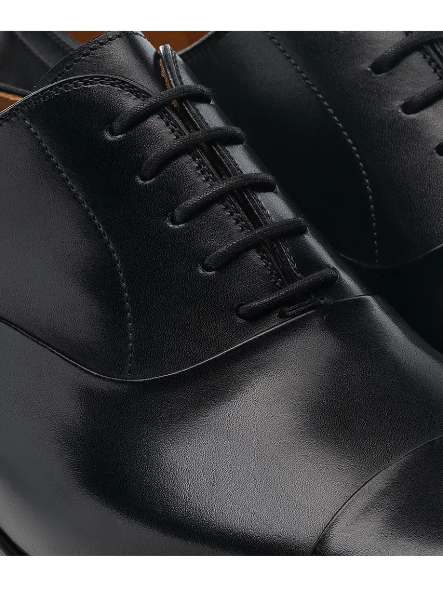 Magnanni Segovia in Black