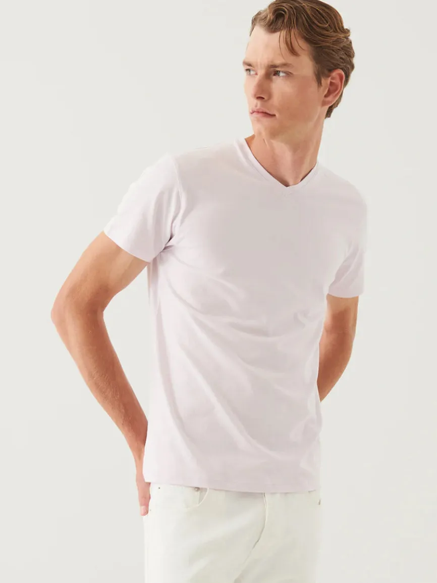 Patrick Assaraf Pima Cotton Stretch V-Neck T-Shirt in Misty Rose