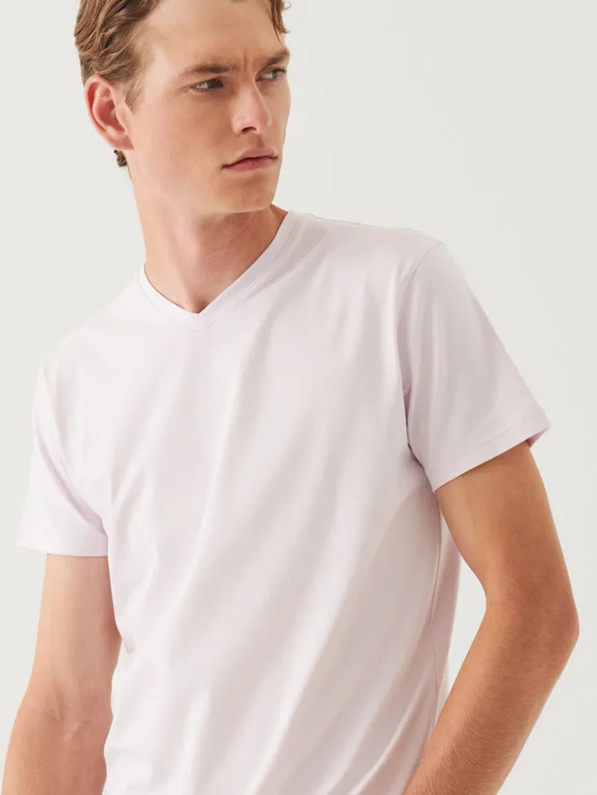 Patrick Assaraf Pima Cotton Stretch V-Neck T-Shirt in Misty Rose